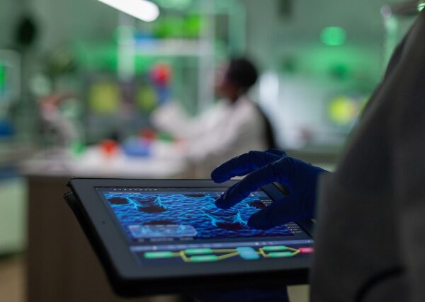 Improved Safety & Performance in Medical Devices with Embedded Systems